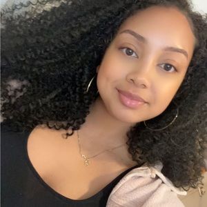 Meet your Posher, Annalisa